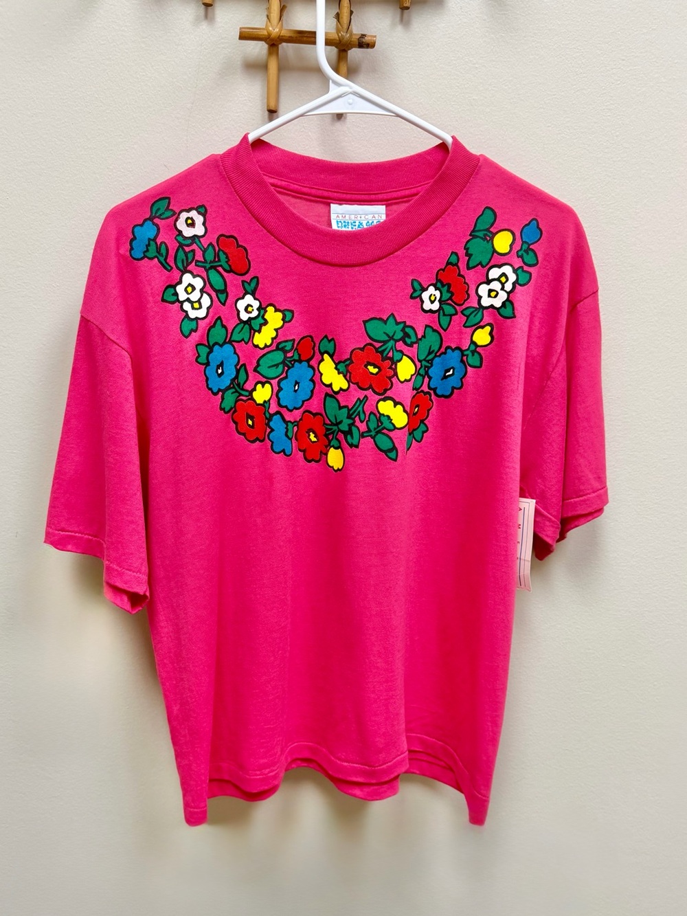 90s Vintage 🌼 NOS American Dreams Flower Crewneck Tee
